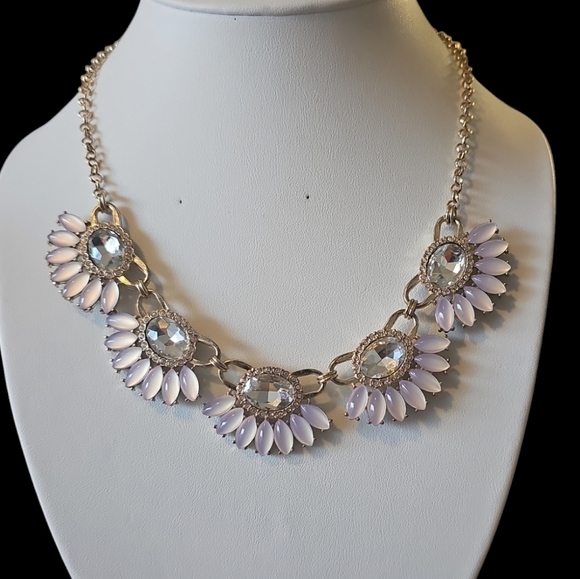 Elegant Gold and Purple Jeweled Floral Necklace - Picture 6 of 6